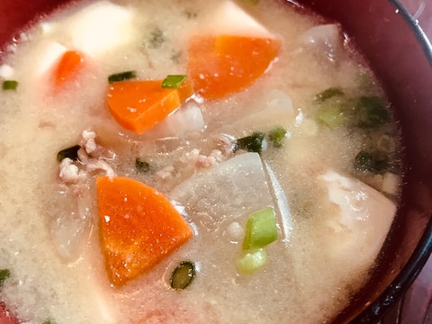 豚ひき肉で豚汁(๑>◡<๑) 簡単!美味しい!